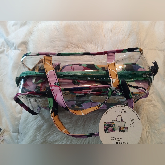 Conair Tote Set